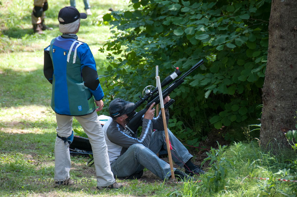 Heli Jalakas EE and Andres Mikfelt EE