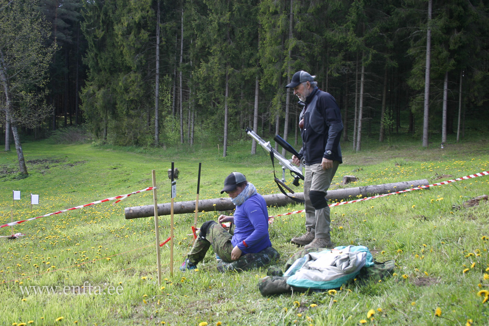 Võta ikka püss ka!