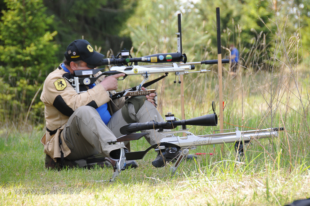 nagu kaks tilka vett