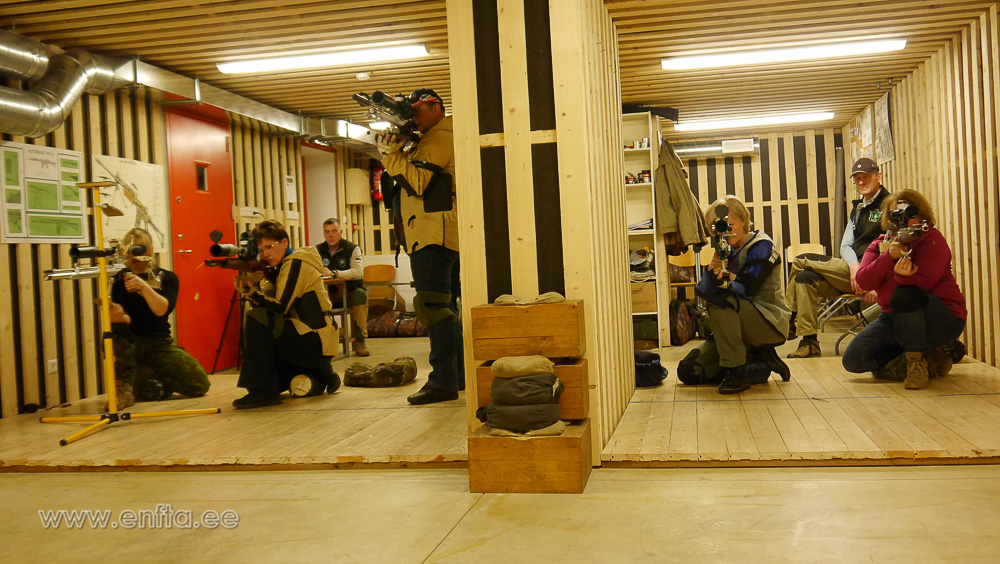 Kolma vahetus põlvelt positsioonis